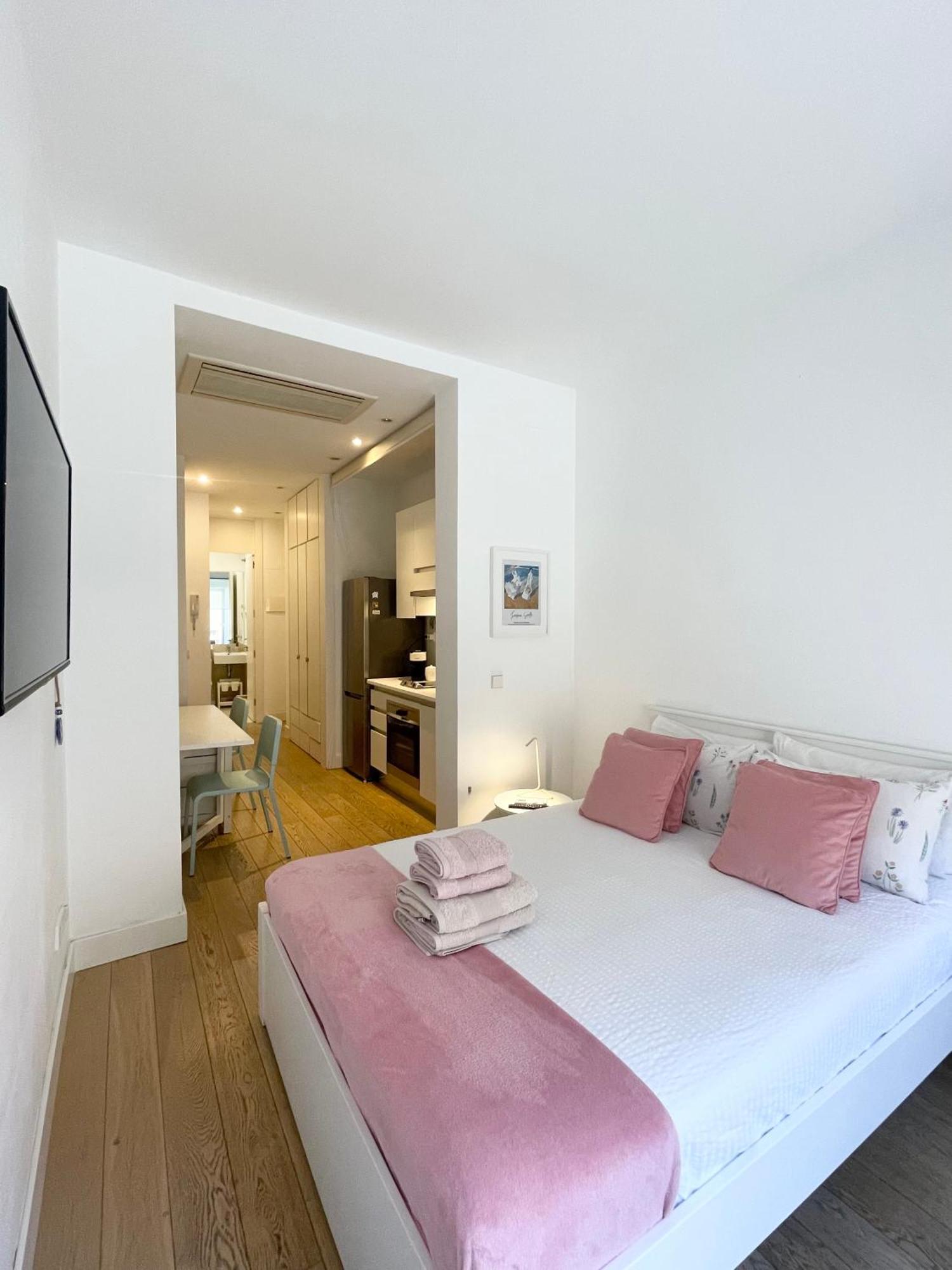 Apartamento Estudio Plaza Mayor La Latina Sol Wi Fi Netflix AC Madrid Exterior foto